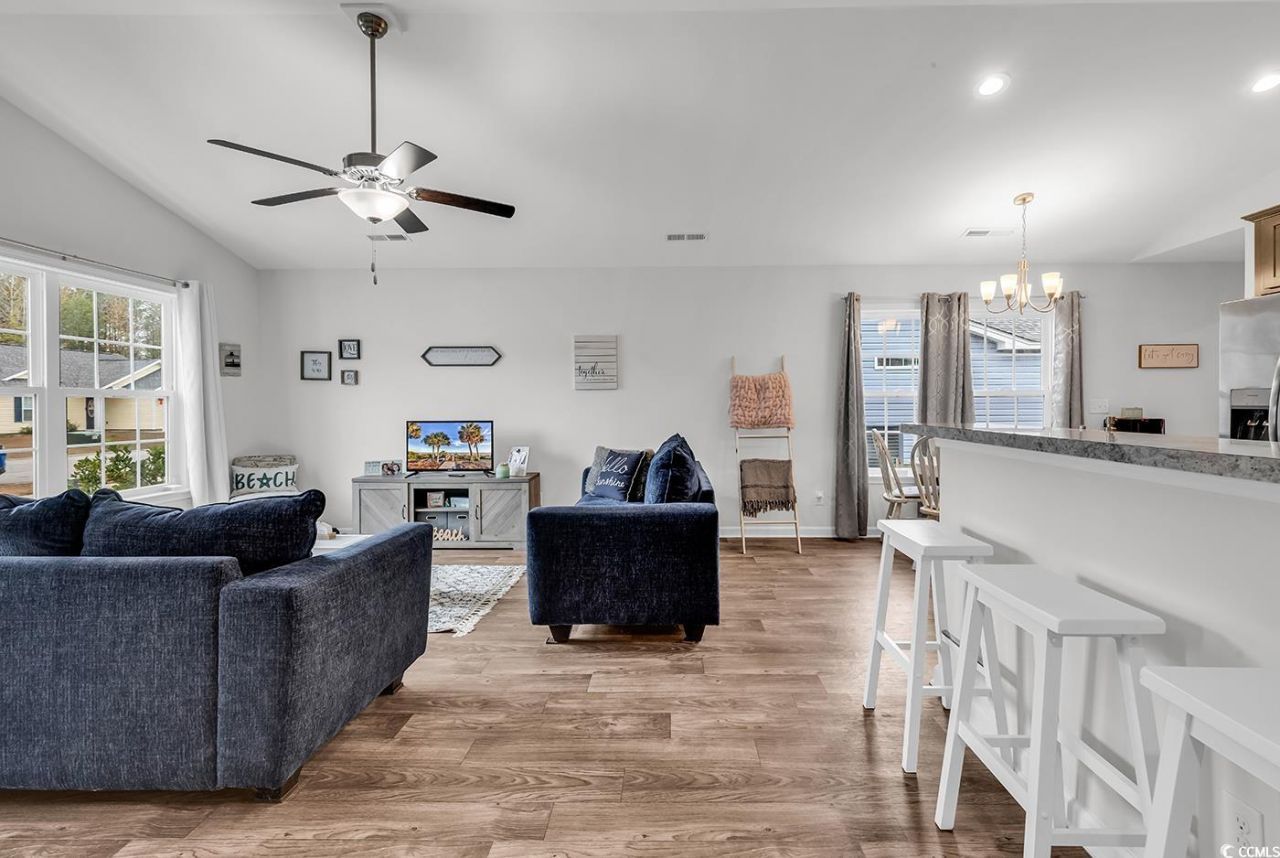 82 Desurrency Ct. Photo 8