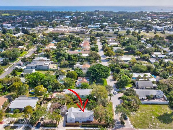 1303 NE 2nd Avenue, Delray Beach, FL 33444