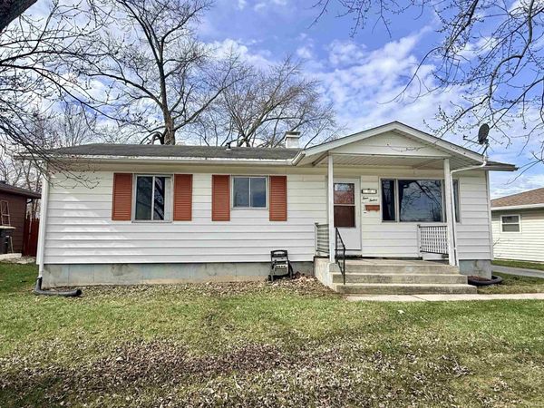 412 Edgeknoll Lane, Fort Wayne, IN 46816