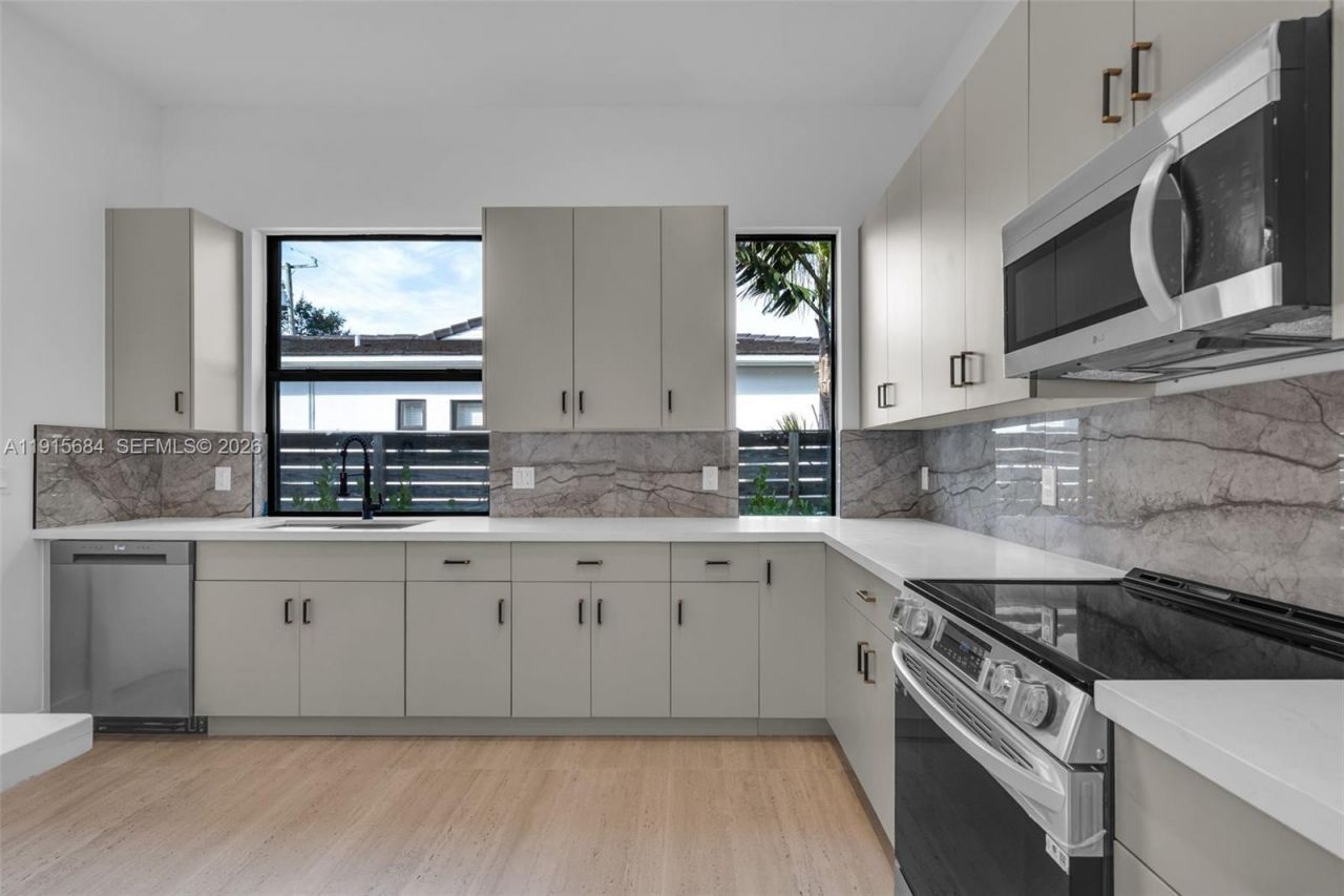 3905 SW 5th St, Coral Gables, FL 33134 Photo