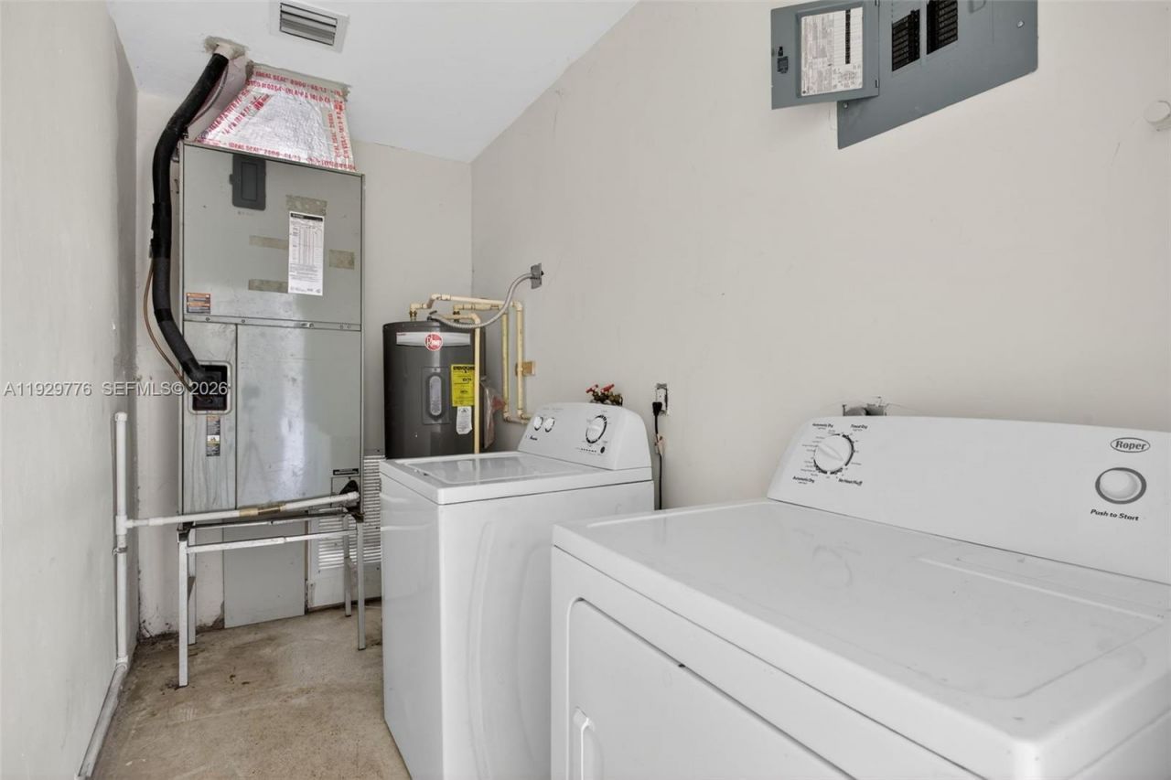 1249 NW 18th St, Fort Lauderdale, FL 33311 Photo