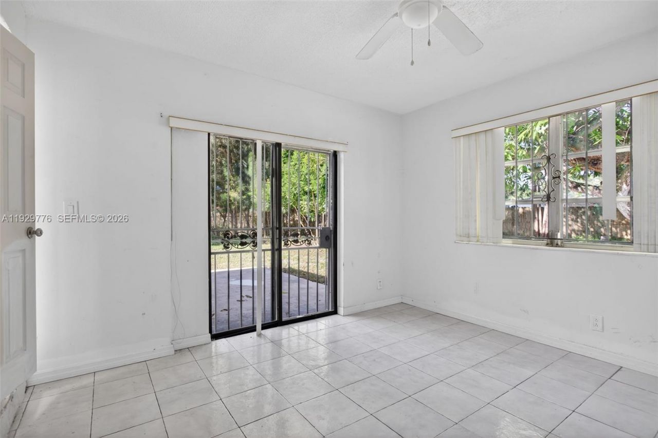 1249 NW 18th St, Fort Lauderdale, FL 33311 Photo