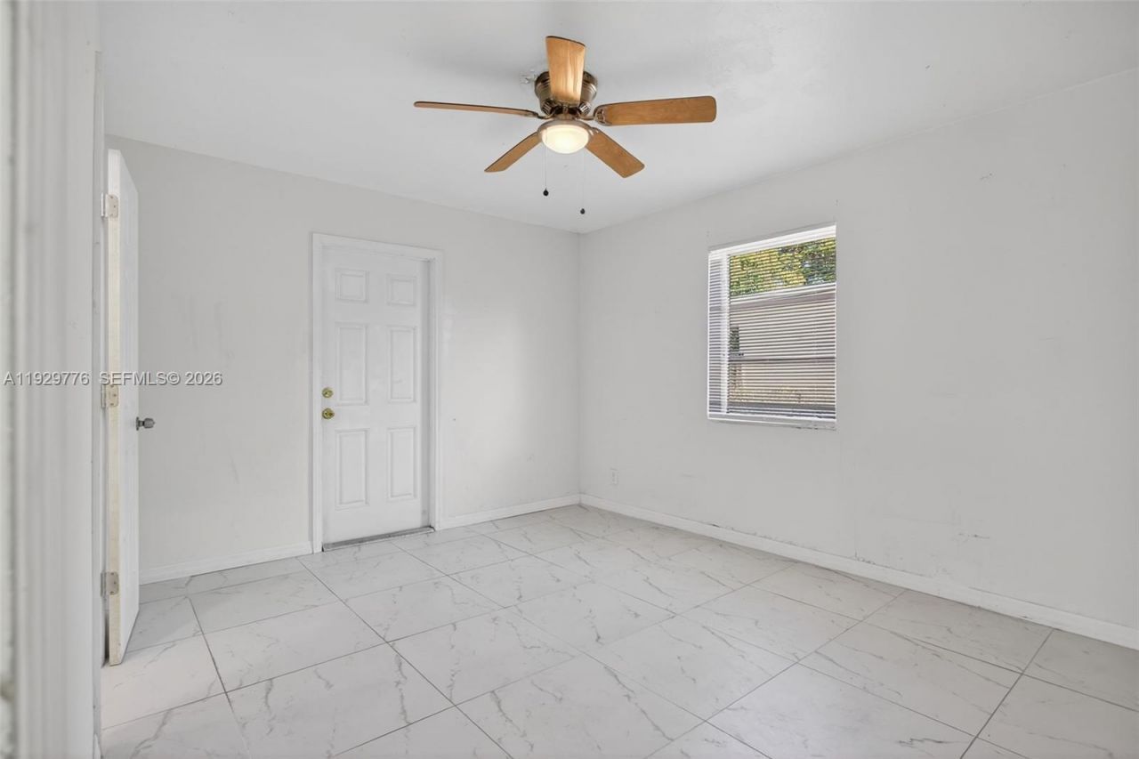 1249 NW 18th St, Fort Lauderdale, FL 33311 Photo