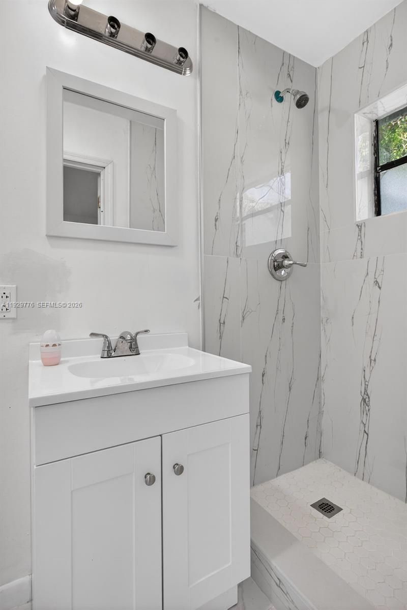 1249 NW 18th St, Fort Lauderdale, FL 33311 Photo