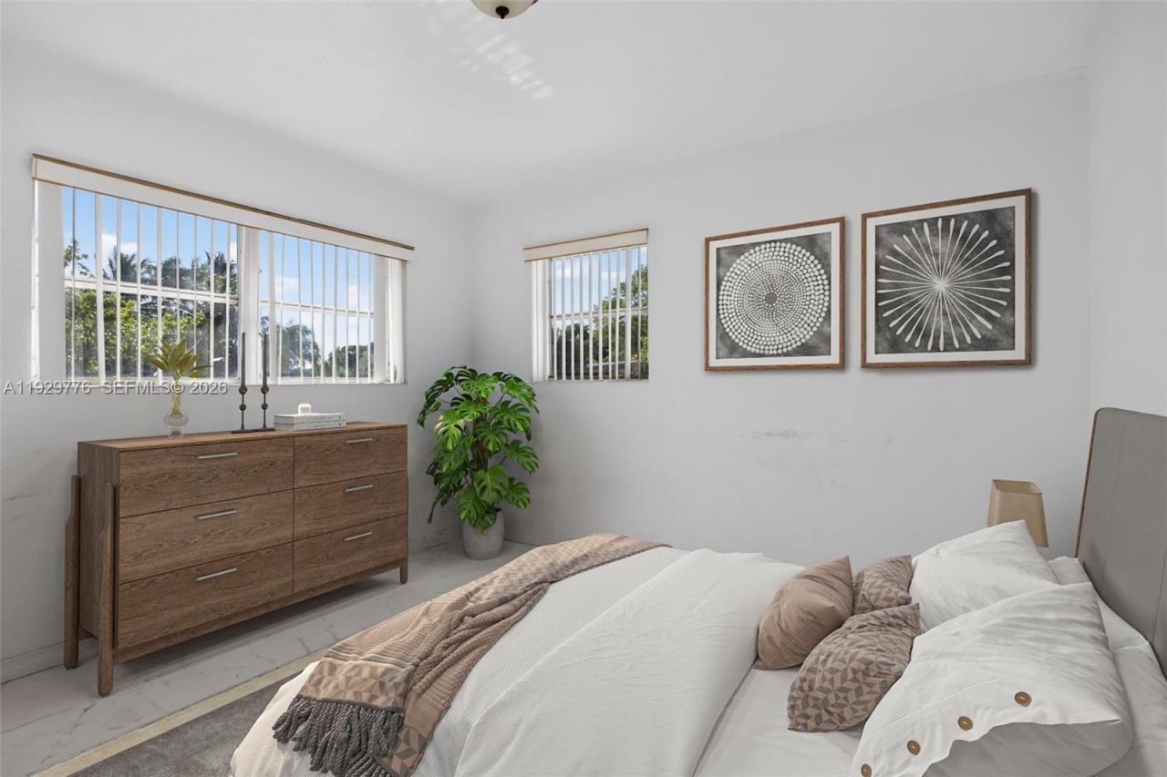 1249 NW 18th St, Fort Lauderdale, FL 33311 Photo