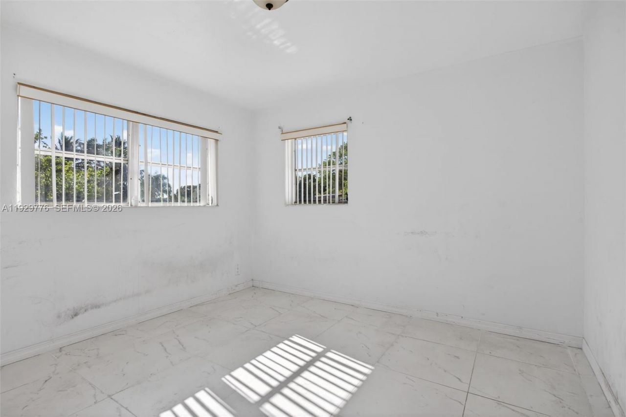 1249 NW 18th St, Fort Lauderdale, FL 33311 Photo