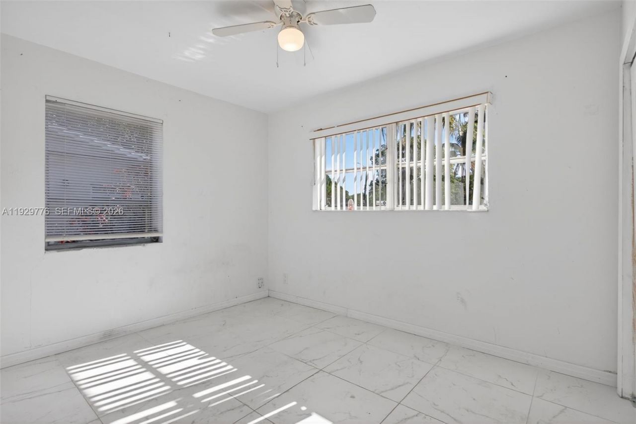 1249 NW 18th St, Fort Lauderdale, FL 33311 Photo