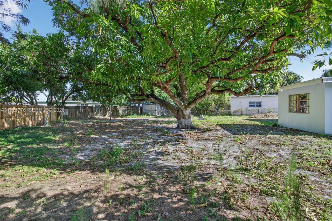 1249 NW 18th St, Fort Lauderdale, FL 33311 Photo