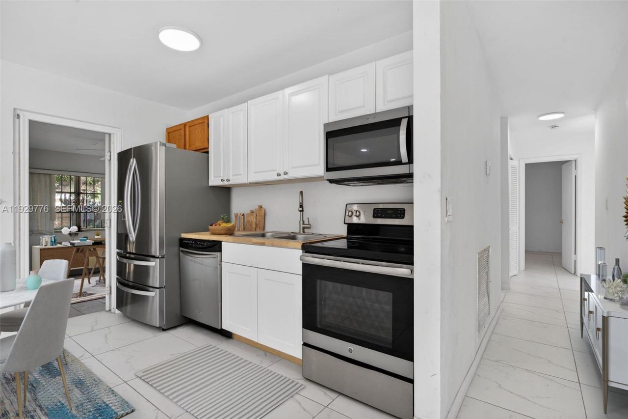 1249 NW 18th St, Fort Lauderdale, FL 33311 Photo