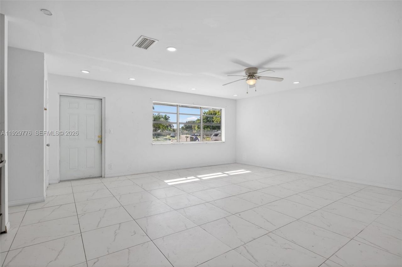 1249 NW 18th St, Fort Lauderdale, FL 33311 Photo