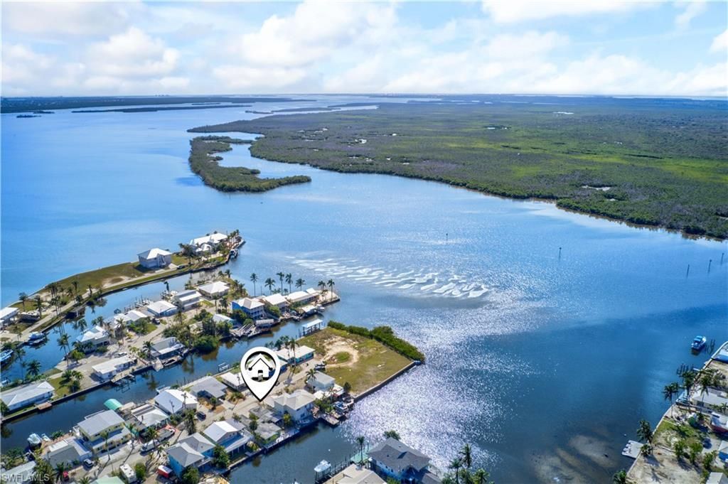 2606 Second St, Matlacha, FL 33993 Photo