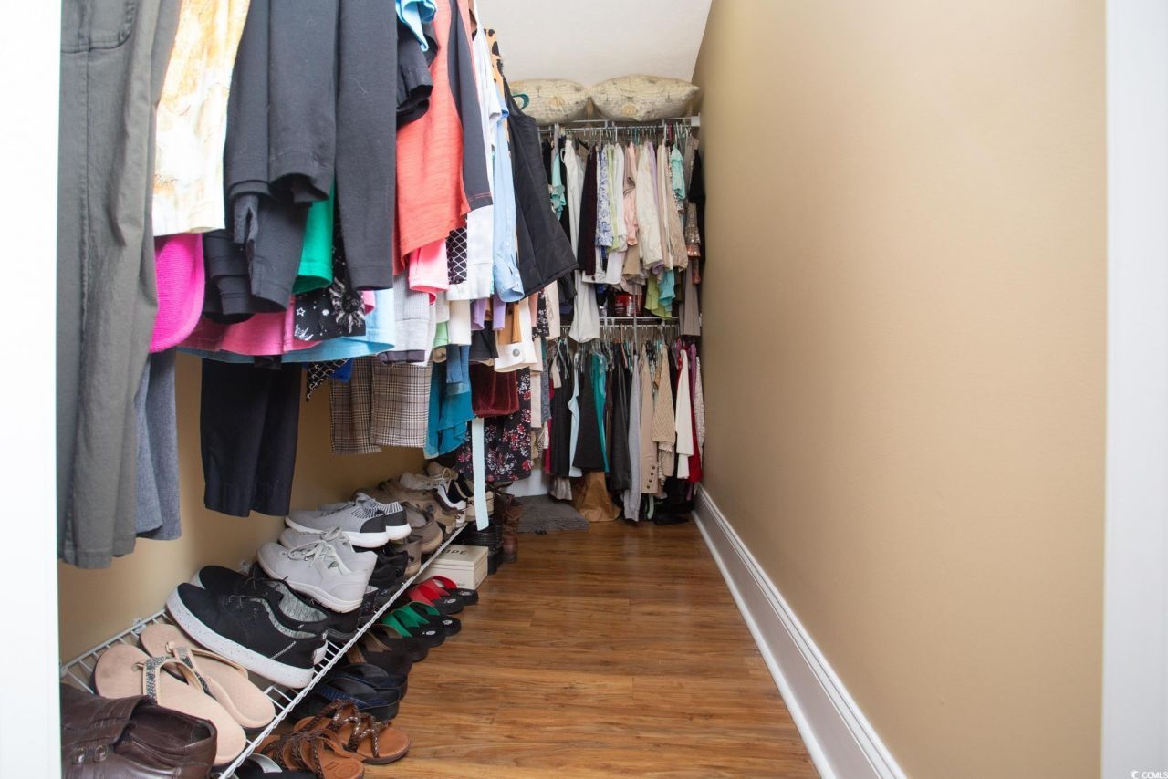 3886 Stillwood Dr. Photo 19