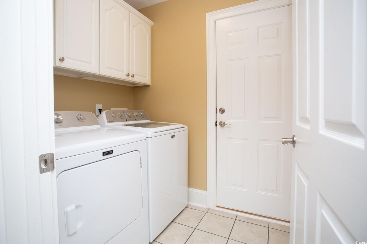 3886 Stillwood Dr. Photo 32