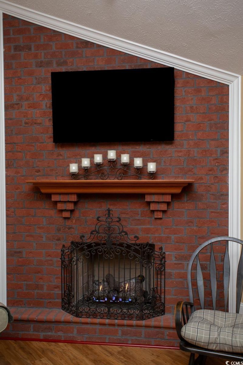 3886 Stillwood Dr. Photo 8