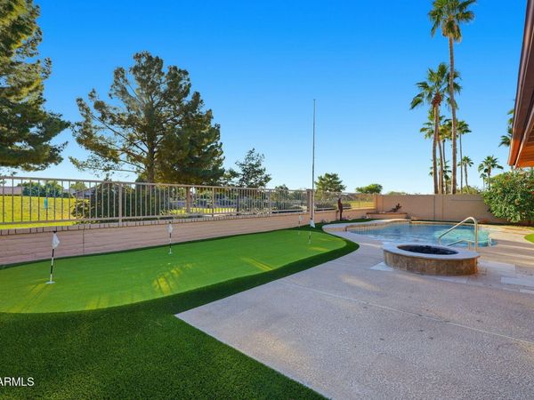 1533 N Sinova, Mesa, AZ 85205