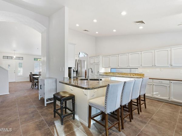 1533 N Sinova, Mesa, AZ 85205