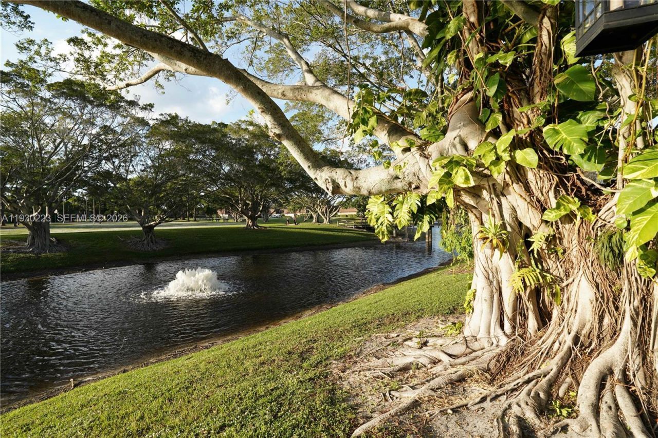 2427 24th Lane, Palm Beach Gardens, FL 33418 Photo