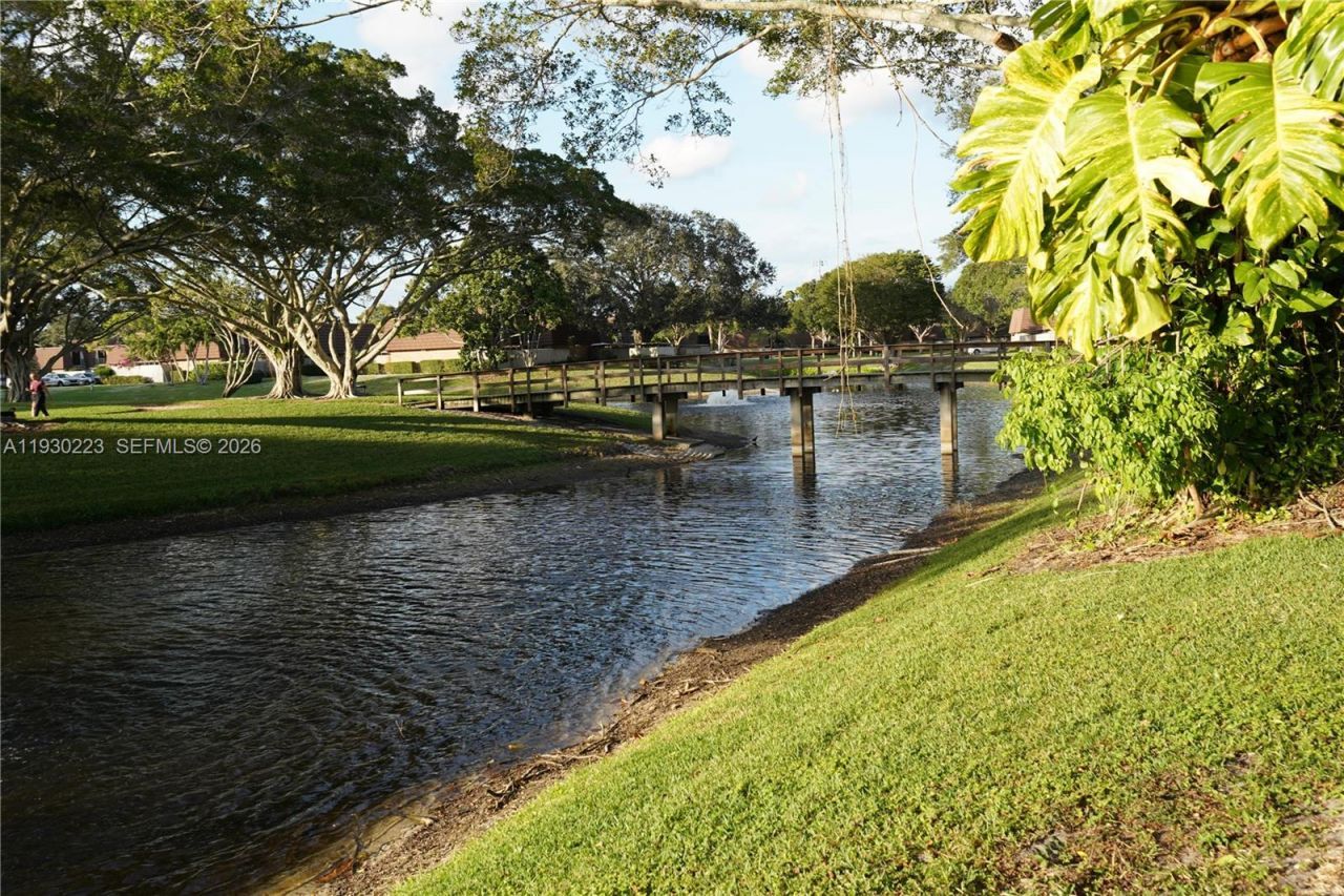 2427 24th Lane, Palm Beach Gardens, FL 33418 Photo