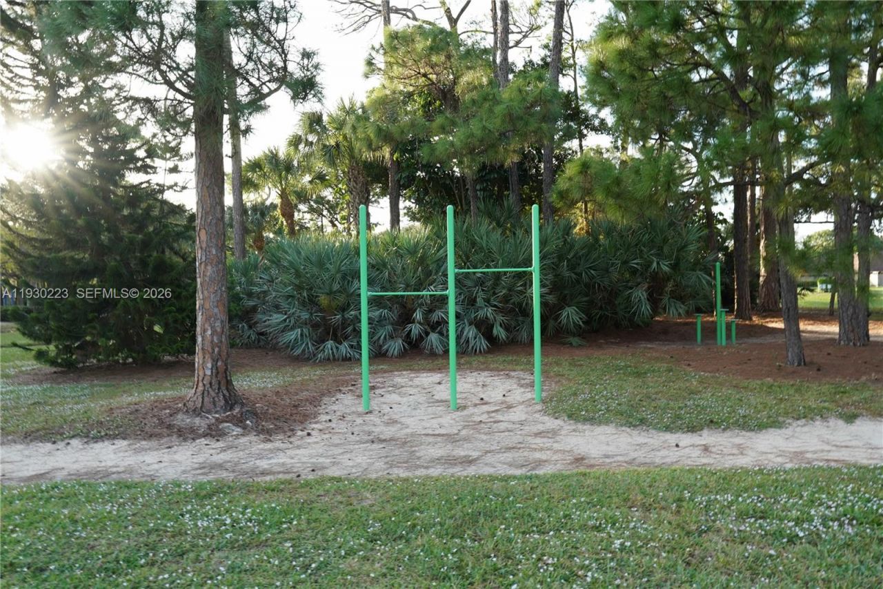 2427 24th Lane, Palm Beach Gardens, FL 33418 Photo