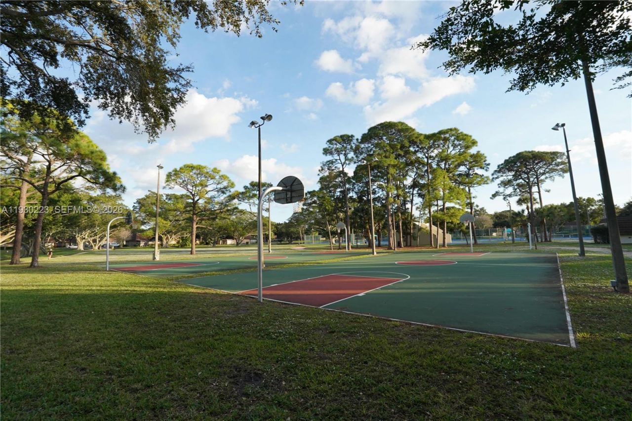 2427 24th Lane, Palm Beach Gardens, FL 33418 Photo