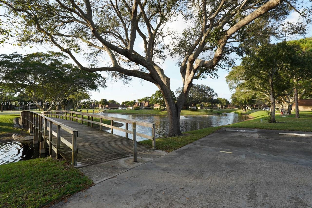 2427 24th Lane, Palm Beach Gardens, FL 33418 Photo