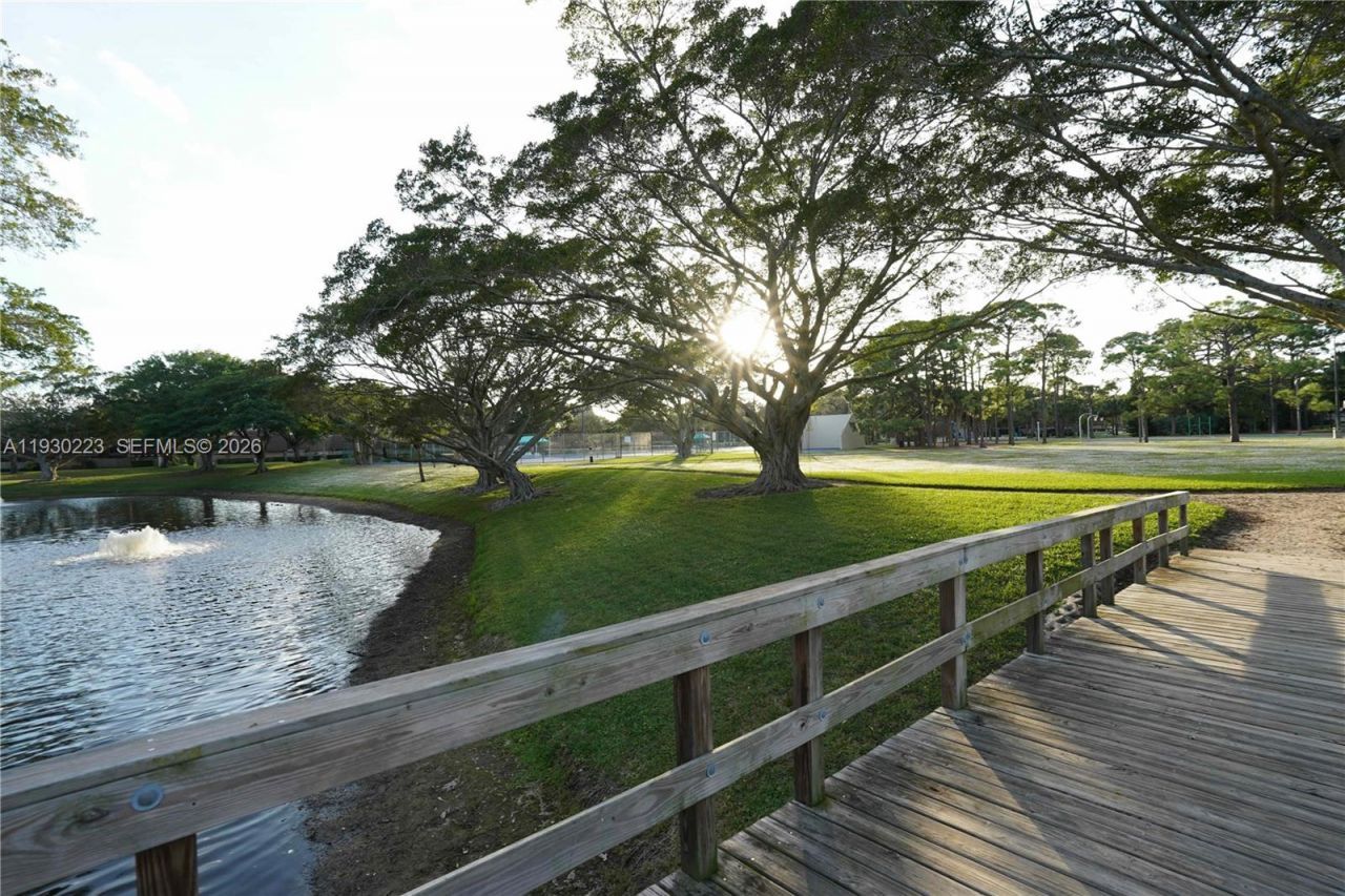 2427 24th Lane, Palm Beach Gardens, FL 33418 Photo