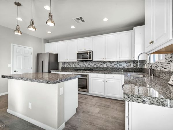 6479 Ansonia Court, Las Vegas, NV 89118