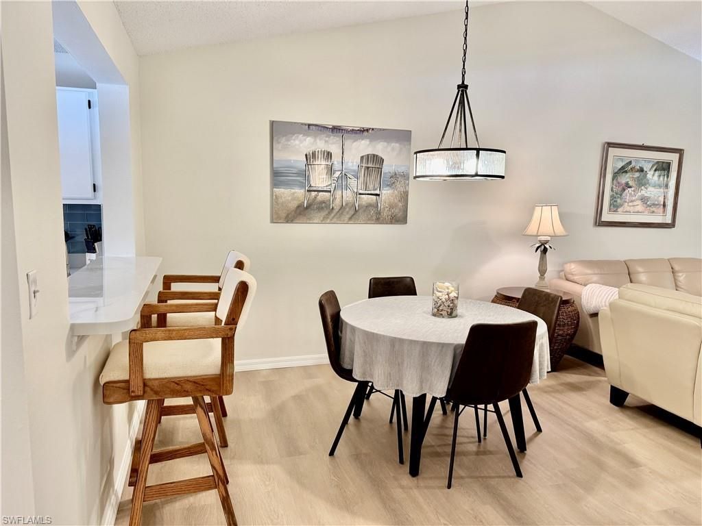 645 Squire Ct, Unit 202, Naples, FL 34104 Photo