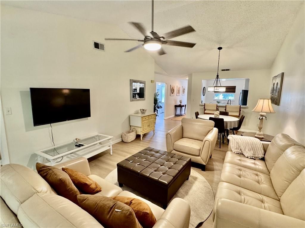 645 Squire Ct, Unit 202, Naples, FL 34104 Photo