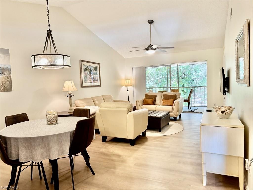 645 Squire Ct, Unit 202, Naples, FL 34104 Photo