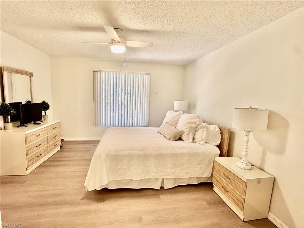 645 Squire Ct, Unit 202, Naples, FL 34104 Photo