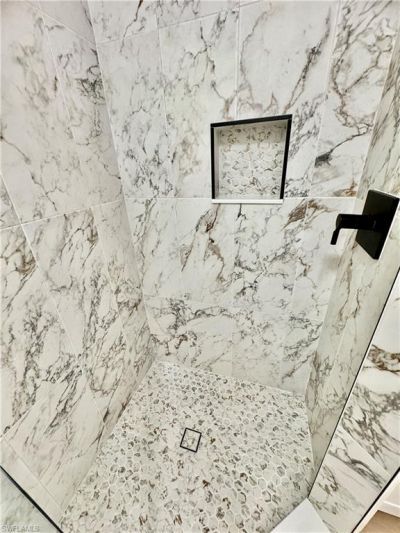 645 Squire Ct, Unit 202, Naples, FL 34104 Photo
