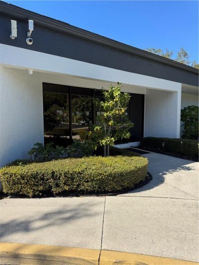 645 Squire Ct, Unit 202, Naples, FL 34104 Photo