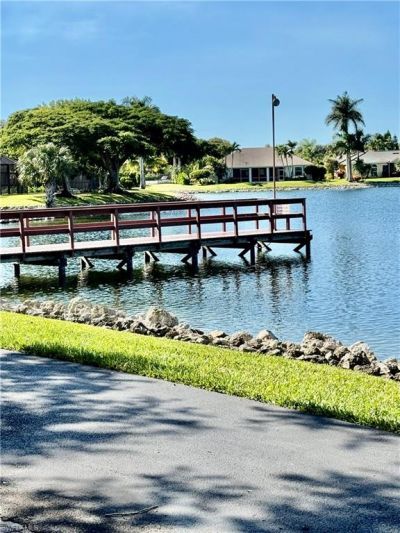 645 Squire Ct, Unit 202, Naples, FL 34104 Photo