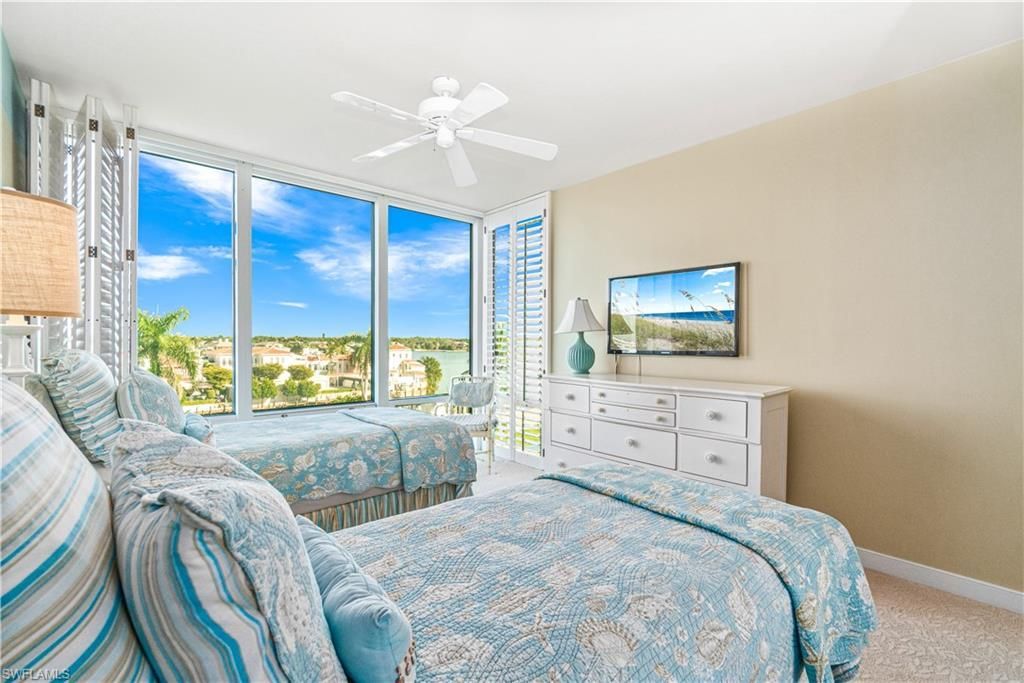 3971 Gulf Shore Blvd N, Unit 501, Naples, FL 34103 Photo