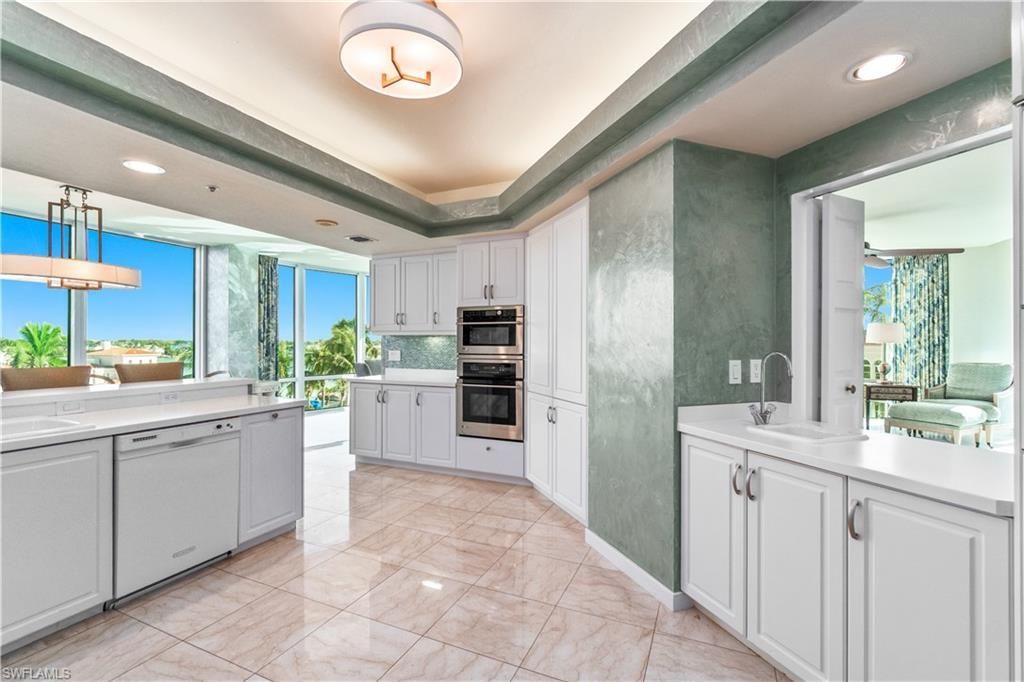 3971 Gulf Shore Blvd N, Unit 501, Naples, FL 34103 Photo