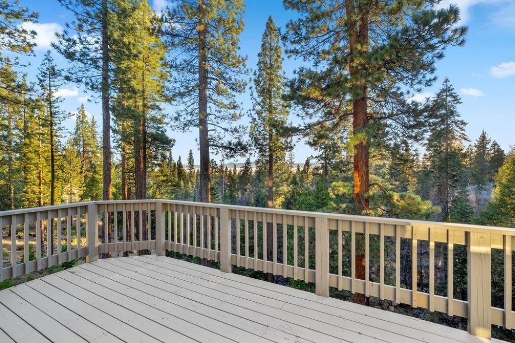 1360 Canterbury Drive, Kings Beach, CA 96143 Photo