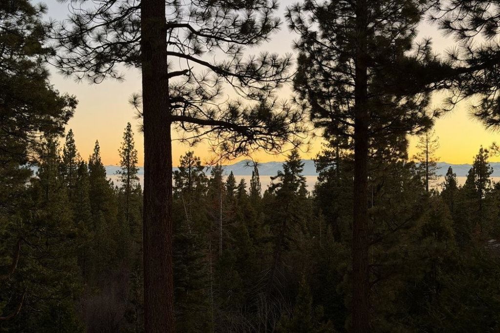 1360 Canterbury Drive, Kings Beach, CA 96143 Photo