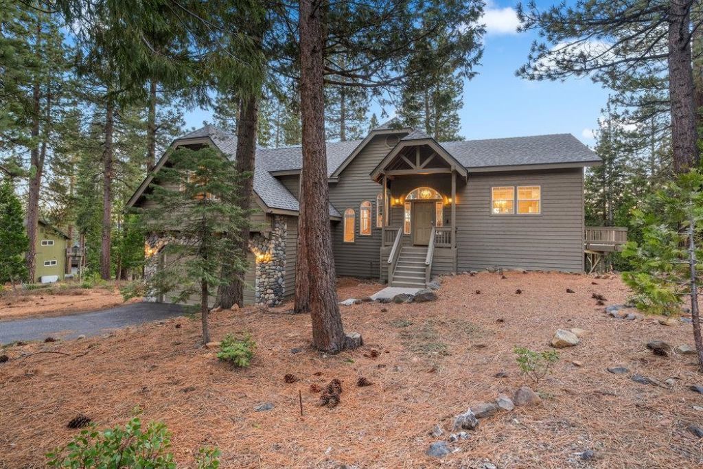 1360 Canterbury Drive, Kings Beach, CA 96143 Photo