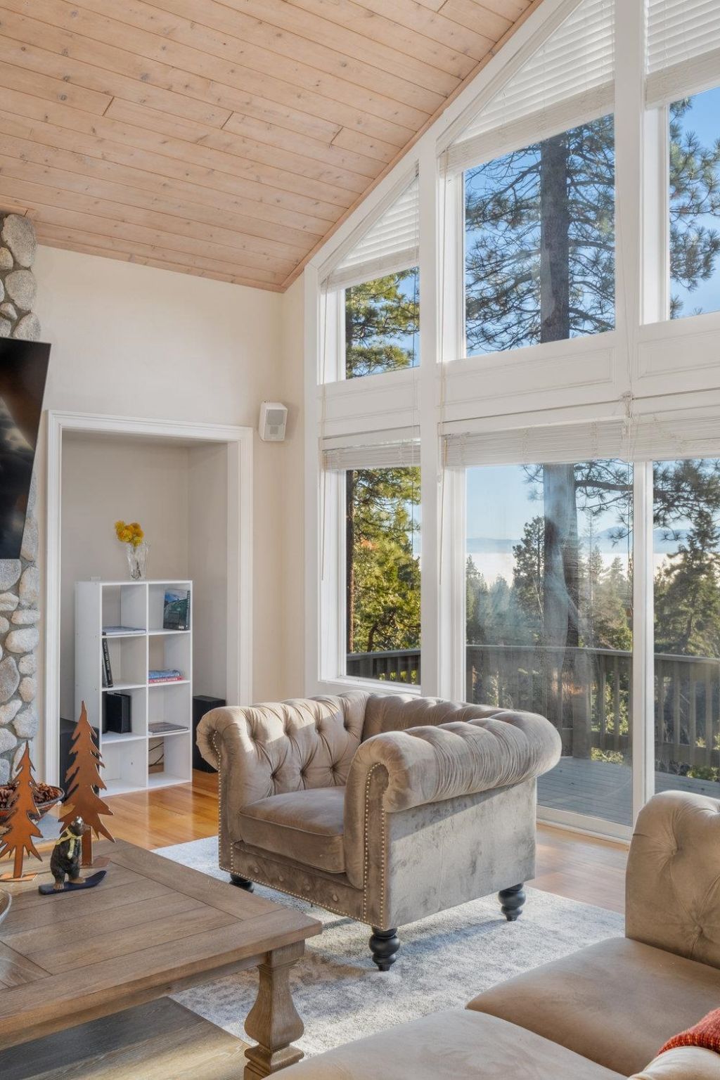 1360 Canterbury Drive, Kings Beach, CA 96143 Photo