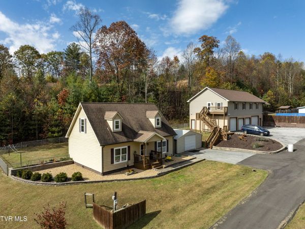 185 Deer Tracks Circle, Mountain City, TN 37683