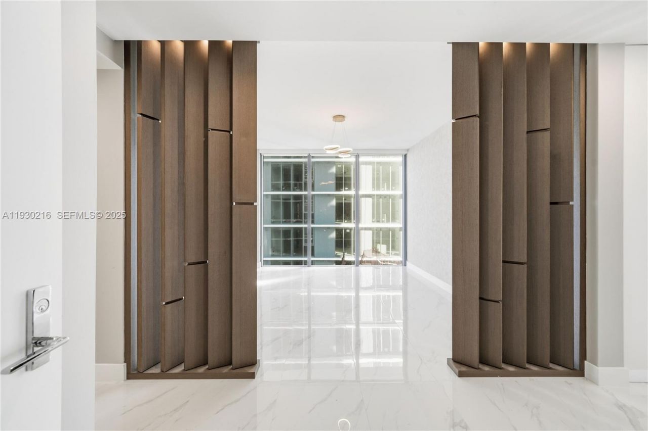 700 NE 24th St, Unit 4801, Miami, FL 33137 Photo