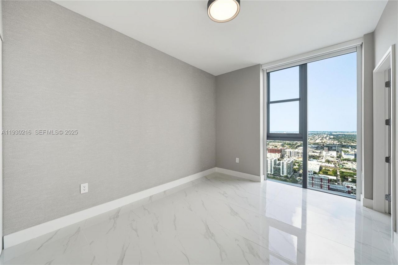 700 NE 24th St, Unit 4801, Miami, FL 33137 Photo