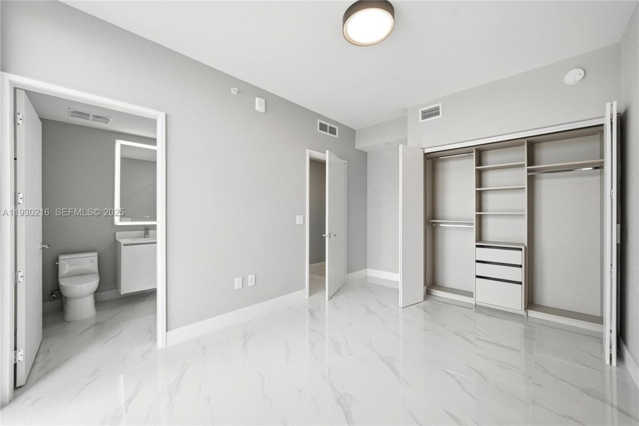 700 NE 24th St, Unit 4801, Miami, FL 33137 Photo