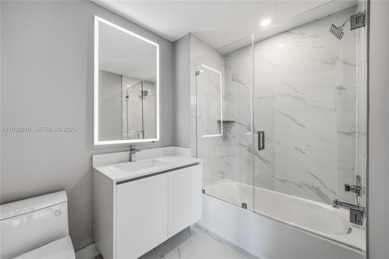 700 NE 24th St, Unit 4801, Miami, FL 33137 Photo