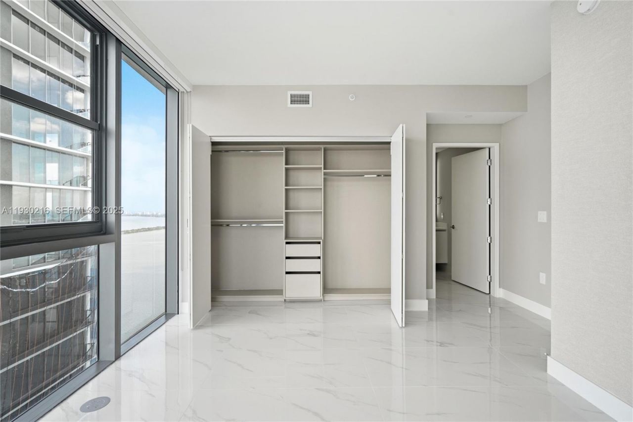 700 NE 24th St, Unit 4801, Miami, FL 33137 Photo