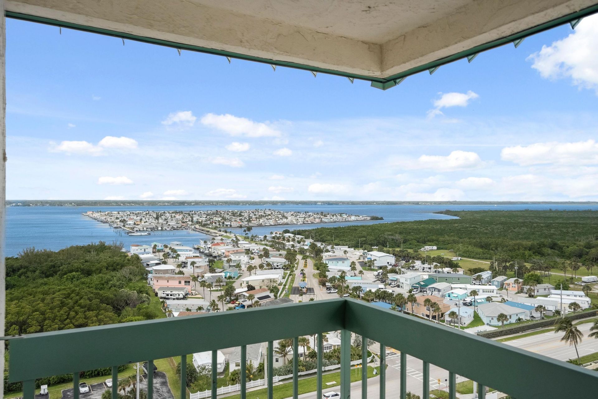 9900 S Ocean Drive, Unit 1601, Jensen Beach, FL 34957 Photo