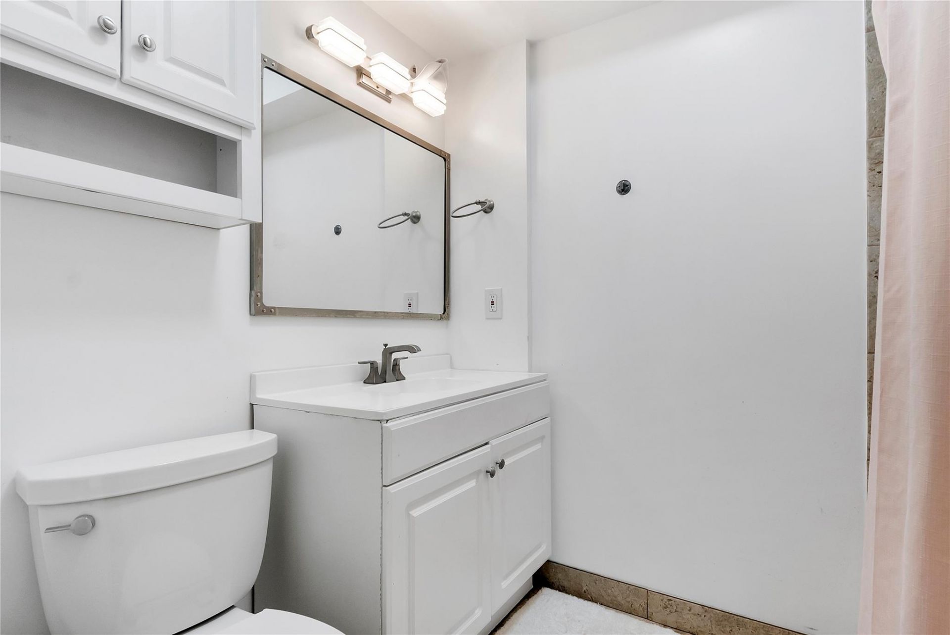 1967 S Ocean Boulevard, Unit 201, Lauderdale by the Sea, FL 33062 Photo