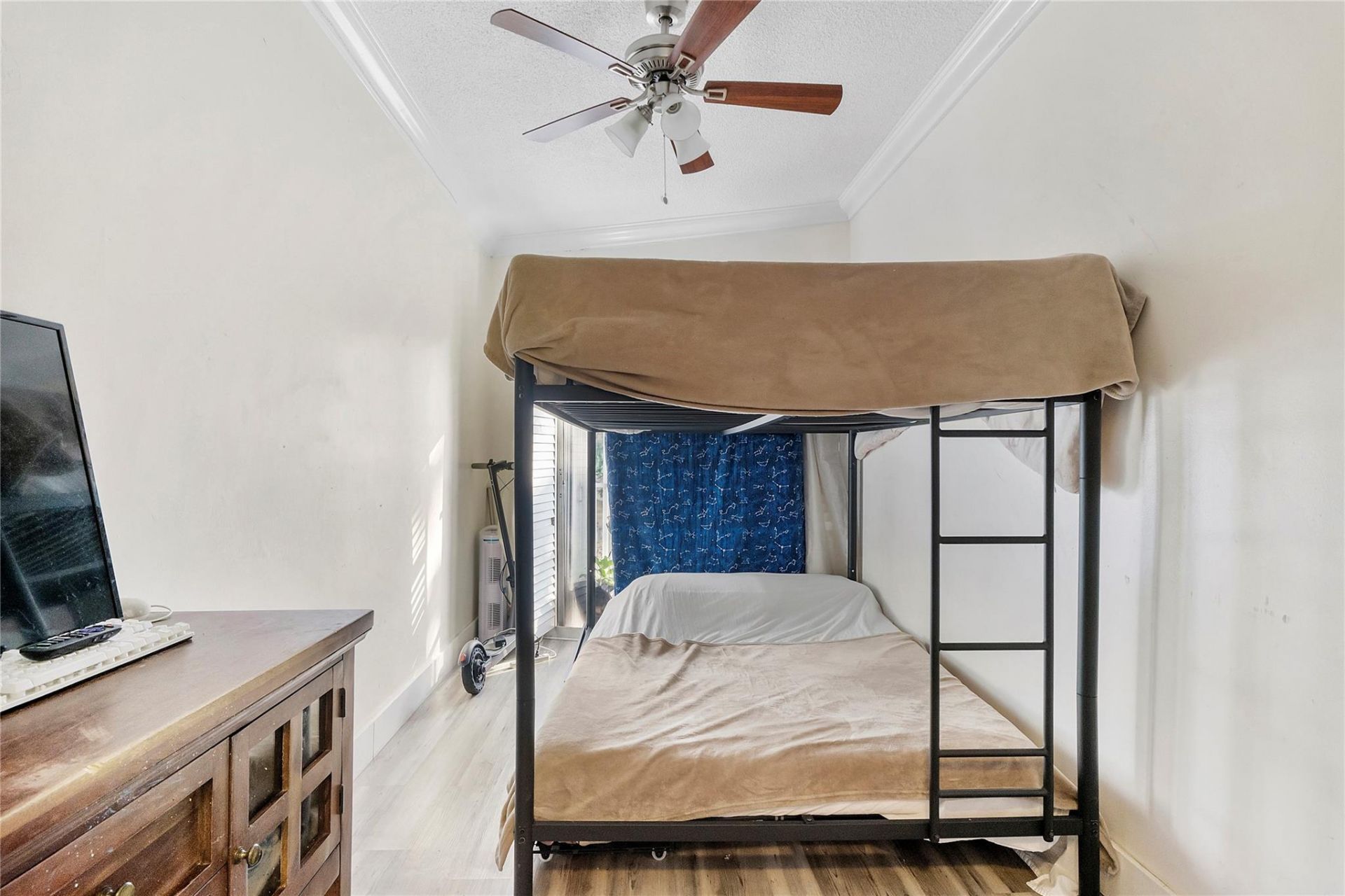 1967 S Ocean Boulevard, Unit 201, Lauderdale by the Sea, FL 33062 Photo