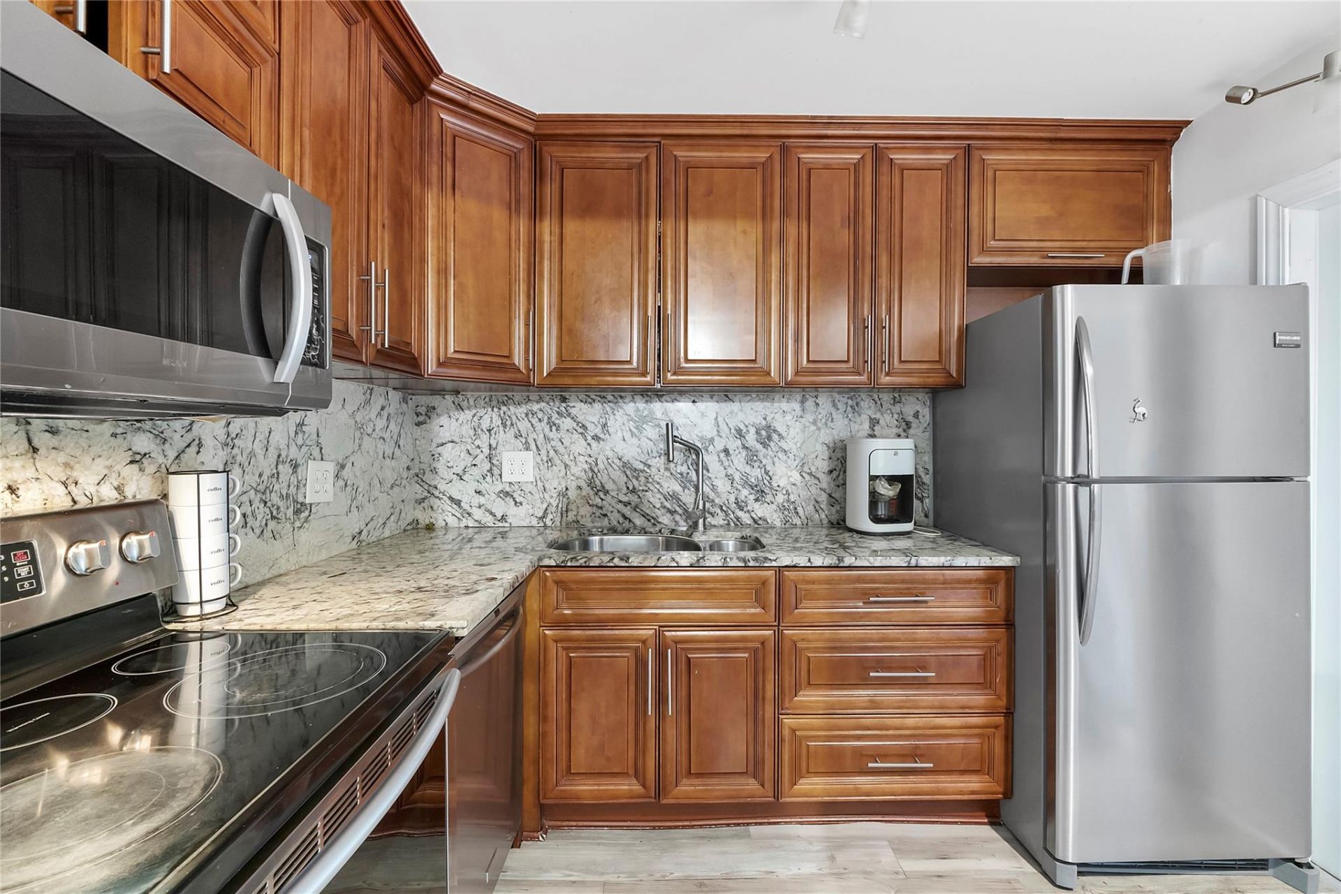 1967 S Ocean Boulevard, Unit 201, Lauderdale by the Sea, FL 33062 Photo